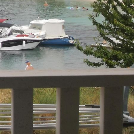 Apartment Croatika On The Beach 特罗吉尔 外观 照片